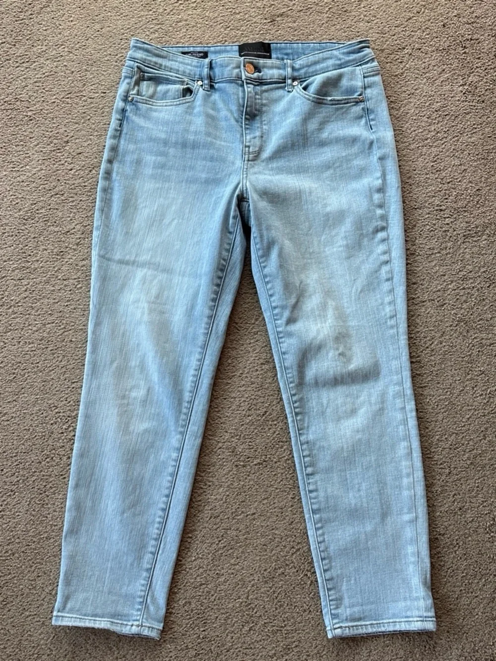 WhiteHouseBlackMarket Blue Women’s Slim Straight Jeans Size 8S